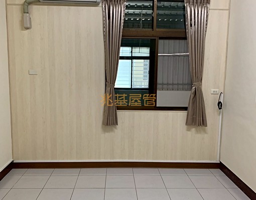 兆基🏡新市市區新裝修7房車庫透天~可報稅員工宿舍 - Image 6