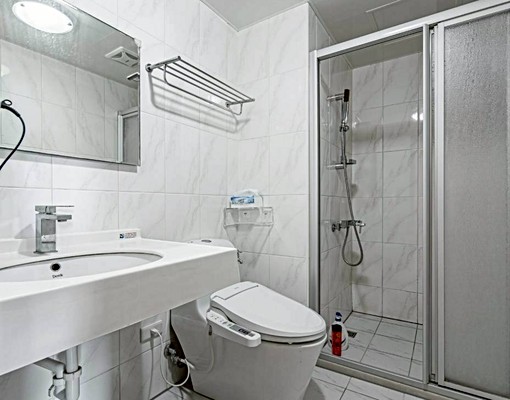 ✦百萬裝潢✦中國醫✦更衣室✦可租補✦平車✦乖寵可談✦近74 - Image 11