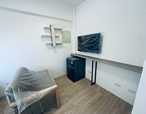 全新未住~免管理費一中旁獨洗獨曬可雙租補美套房全新家具電器 - Image 8