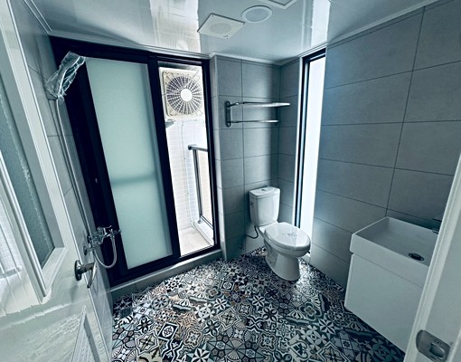 全新未住~免管理費一中旁獨洗獨曬可雙租補美套房全新家具電器 - Image 9