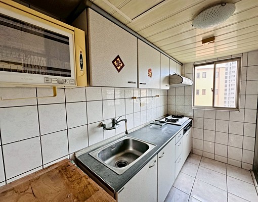 蘆洲集賢路博覽家3房電梯社區(距離徐匯中學捷運站350公尺) - Image 14