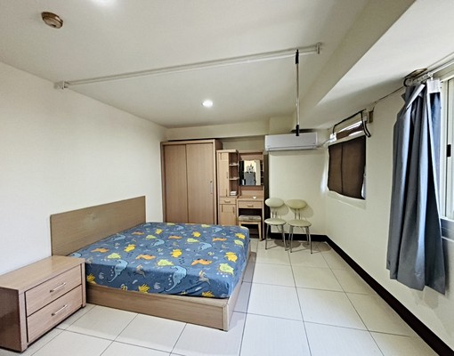 逢甲商圈超強機能電梯大套房附家具電 - Image 2