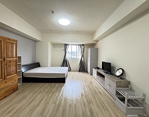 總管家🌼近豐原火車站大套房可租補 - Image 1