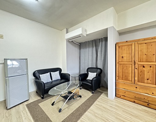 總管家🌼近豐原火車站大套房可租補 - Image 3