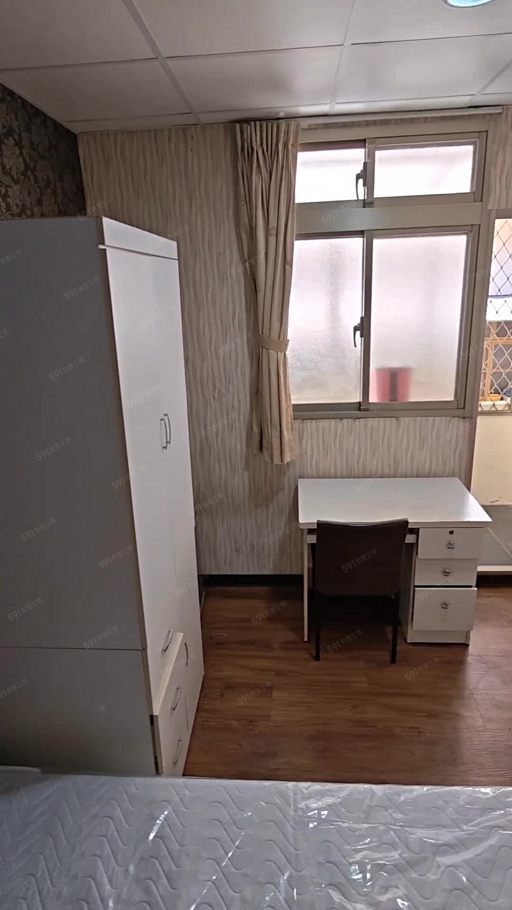 近德育新裝潢獨立陽台套房包水網路採光通風 - Image 1