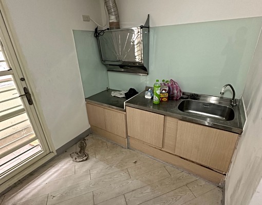 優質實惠價格三房,合租首選、禁止菸寵、自備家具、鄰近菜寮站 - Image 9