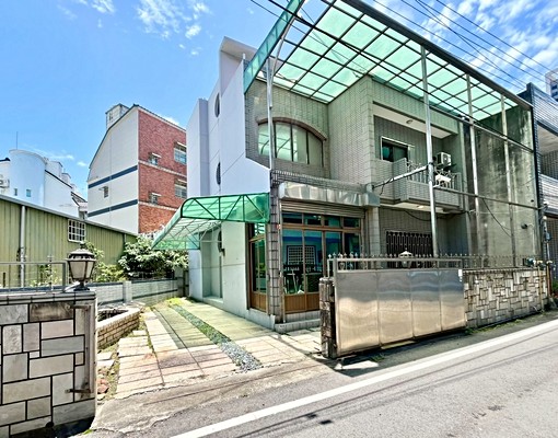 秒殺🔥中山路整棟近百坪電梯別墅 - Image 1