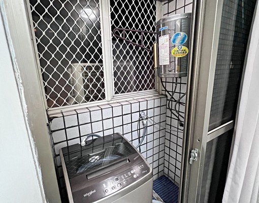 後站富安路獨立大套房出租~電梯大廈~全新整理 - Image 5