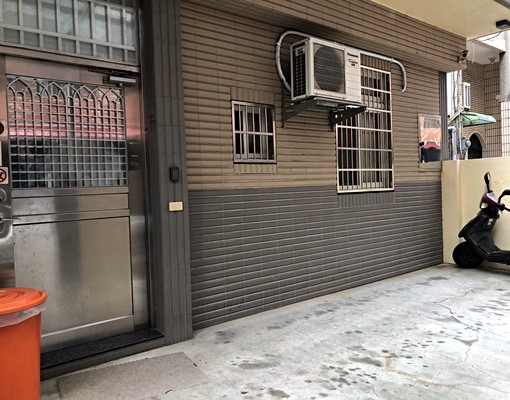 關新光復路明亮通風全新床墊免費瓦斯省電費 - Image 11
