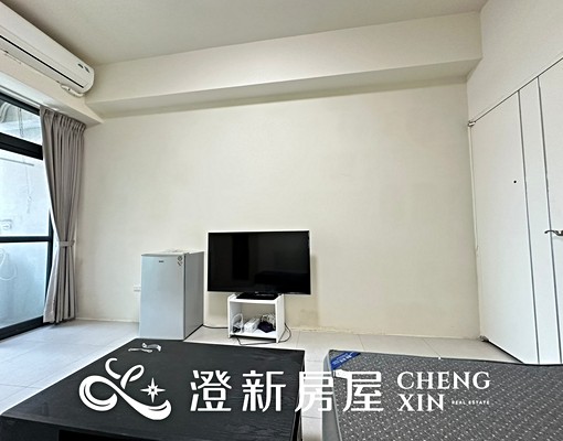 獨立陽台洗衣機🌹代收包裹🌹垃圾集中~衛浴對外開窗 - Image 6