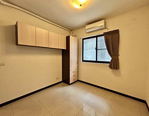 🔆中壢好市多大四房含車管🔆可租補入戶籍🔆前陽台出入 - Image 6