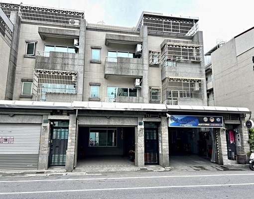仁武熱鬧商圈臨路店面/車庫透天分租可談可寵物 - Image 1