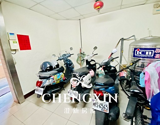大遠百商圈-包水包網路的套房 - Image 11