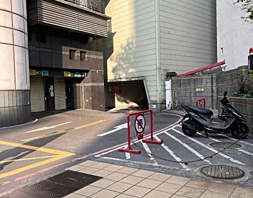 頂溪站共構宅"機械"車位 - Image 8