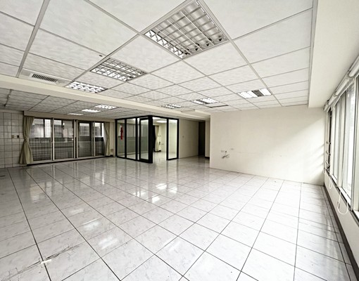 🎏市政府捷運站旁🎏超值金店面🎏週遭住宅🎏辦公人口密 - Image 13