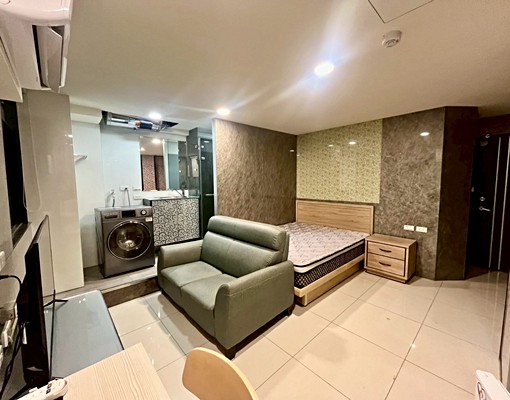 🏠三民高中🌟獨立洗脫烘🌟全新裝潢傢俱🌟免爬高🌟 - Image 1