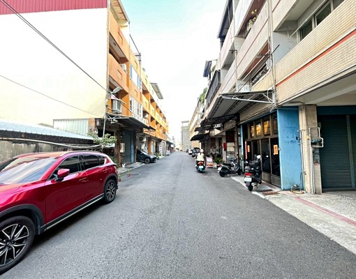 可租補~中山路三段121巷~3樓透天5房 - Image 2