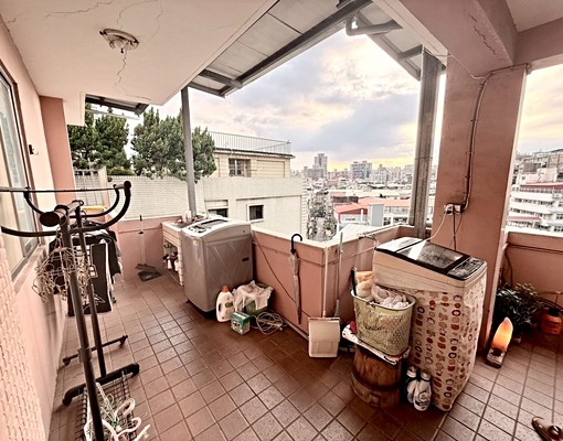 頂溪🏠電梯/衛浴開窗/採光通風/大露台/天然氣/近樂華夜市 - Image 7