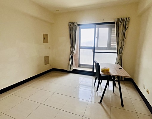 我是承辦🙋沙鹿輕屋齡邊間透天🉑停3車🚘#大坪數附傢俱 - Image 5