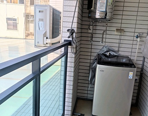 仁德國小商圈/全新傢俱,一卡皮箱即可入住 - Image 9