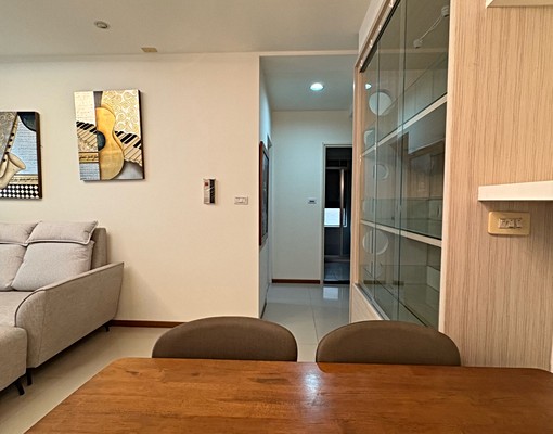 三房兩廳電梯近中山醫學院文心秀泰ㄧ卡皮箱入住全新家具 - Image 5
