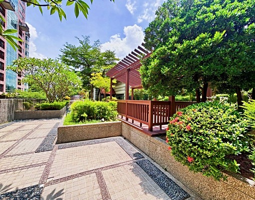 豐樂公園💥湖水岸💥朝南三面採光三房平車可租補 - Image 13