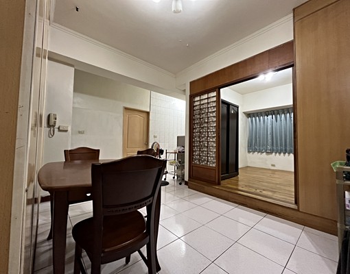 近高科大及高雄大學｜租補｜４房｜美麗國城大廈 - 591租屋網 - Image 1