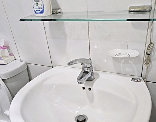 近捷運，公車站，生活幾能良好，安靜 - Image 4