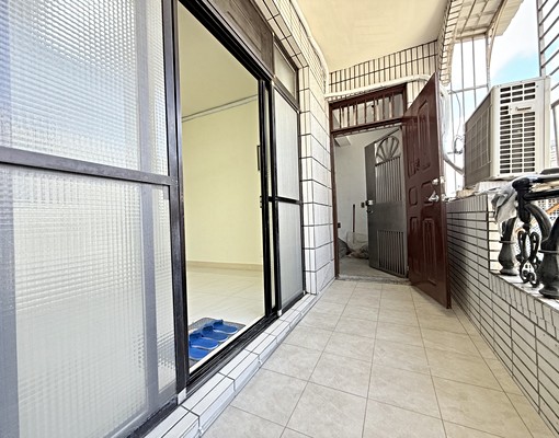 租屋首選｜板橋全新翻修大四房｜近捷運生活機能完善 - Image 2