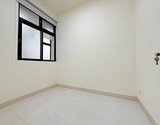 租屋首選｜板橋全新翻修大四房｜近捷運生活機能完善 - Image 8