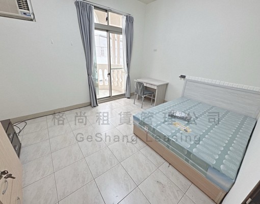 e竹科透天家俱電齊全//5房 - Image 7