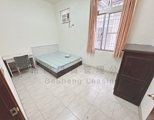 e竹科透天家俱電齊全//5房 - Image 5