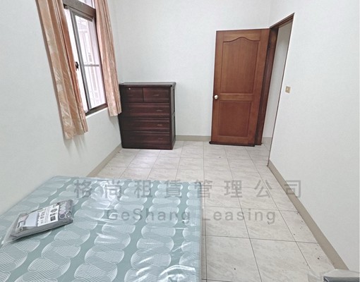 e竹科透天家俱電齊全//5房 - Image 8