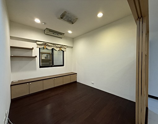 臻愛香榭』大四房*含平車含管*可以養寵物*報稅租補可另談 - Image 3