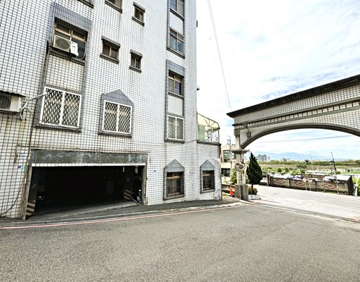 🌹明新科大近新竹工業園區田字型明亮兩房🌹車位先到先停 - Image 1