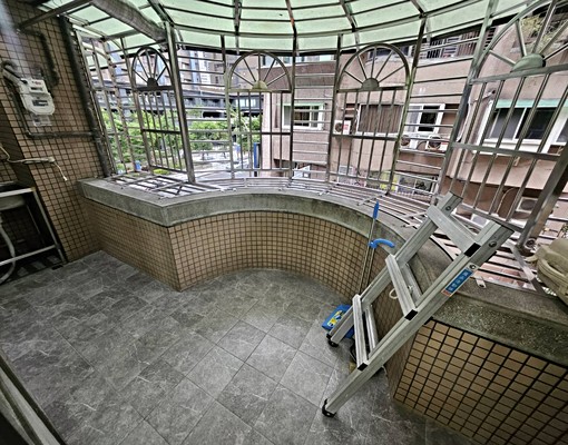 南勢角捷運電梯三房捷運公園 - Image 2