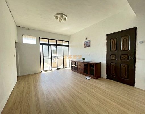 兆基🏡正信路採光3房 - Image 1