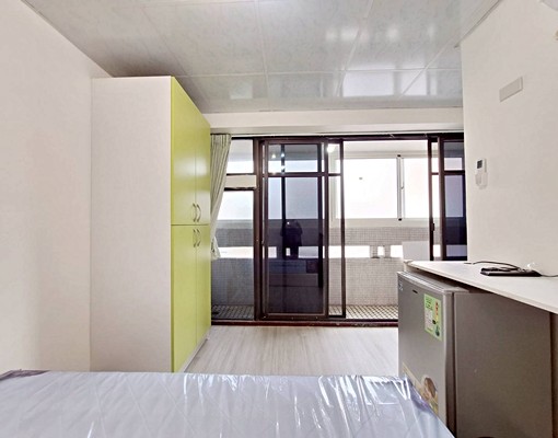 免仲服務費/一中商圈#租補#生活機能#獨洗曬套房 - Image 1