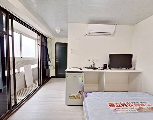 免仲服務費/一中商圈#租補#生活機能#獨洗曬套房 - Image 4