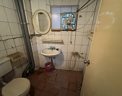 路竹菜市場黃金店面大空間任意利用價格親民 - Image 5