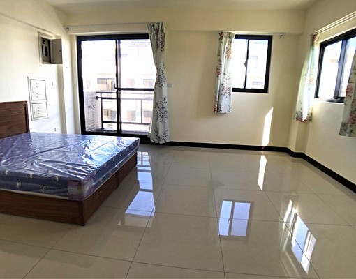 社宅/免仲可租補，中壢好事多旁田園優質透天社區，標準大5房 - Image 14