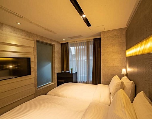 🎓近逢甲x西苑旁|獨立三套房+雙平車🔥|不分租|台水電 - Image 2