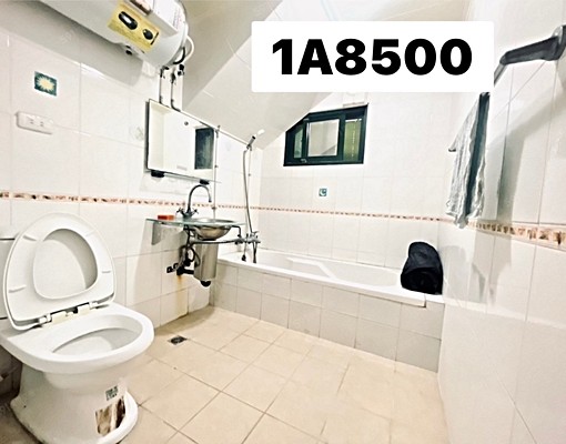 中科西屯路三段近福科宏恩獨洗曬租補別墅浴缸大套房附室內機車位 - Image 4