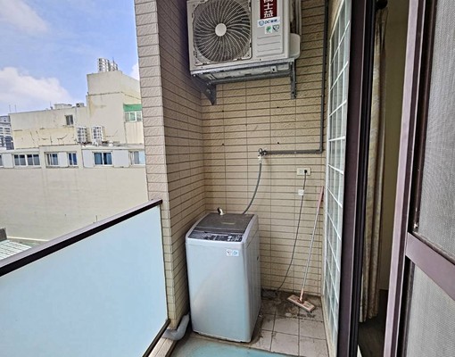 !老爺酒店旁/超值大套房/地下室有機車停車場 - Image 11