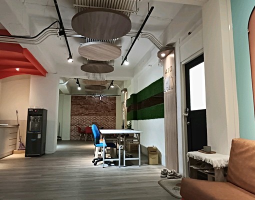 可租補有電梯工作室辦公空網拍展示空間 - Image 1