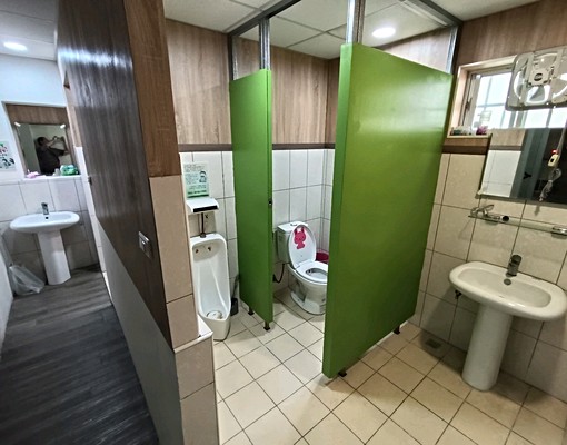 可租補有電梯工作室辦公空網拍展示空間 - Image 11