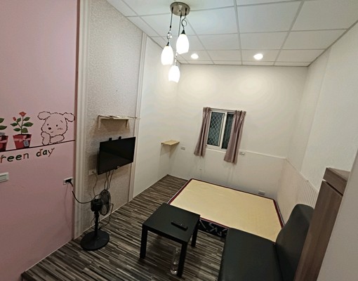 可租補有電梯含第四台網路公益路商圈優質套房 - Image 1