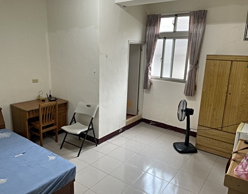 近弘光8坪套房變頻冷氣電費5元 - Image 1