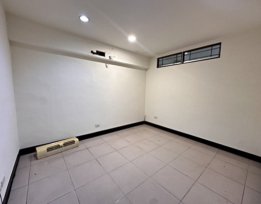大信街門口可停車一樓住店 - Image 7
