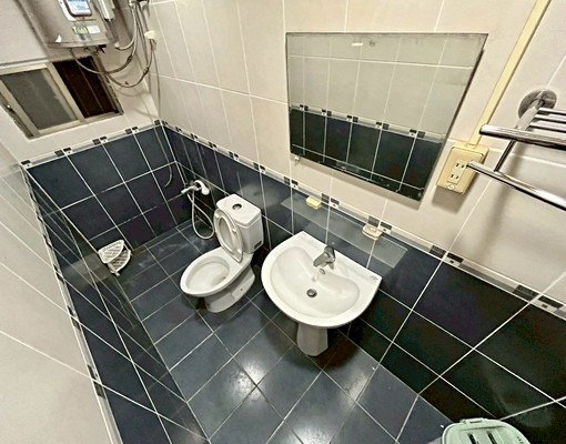 🏡近捷運｜唭哩岸站4分｜戶數少｜家具齊全｜採光通風 - Image 6